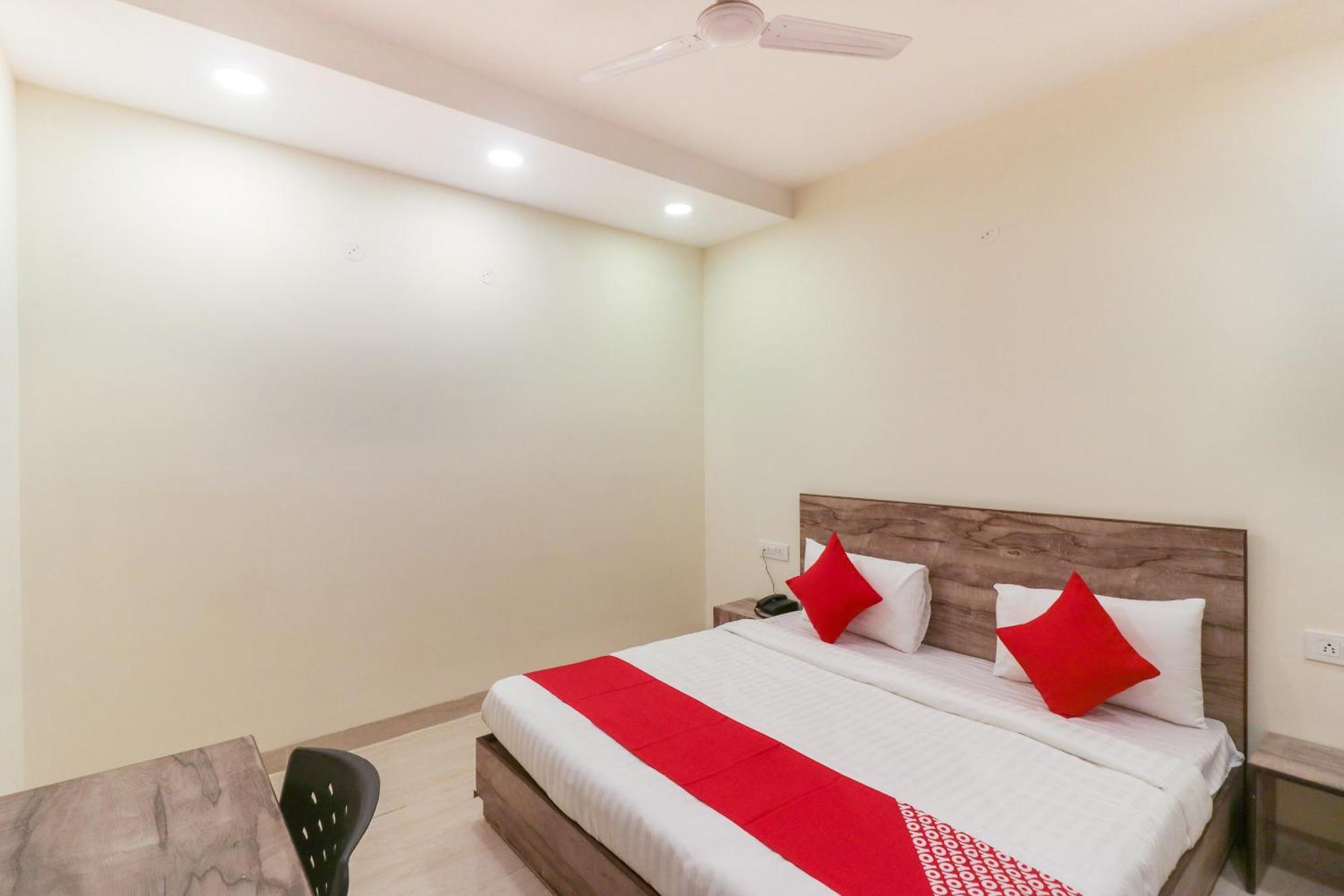 Super Hotel O Comfort Residency Near Artemis Hospital Gurgaon Ngoại thất bức ảnh