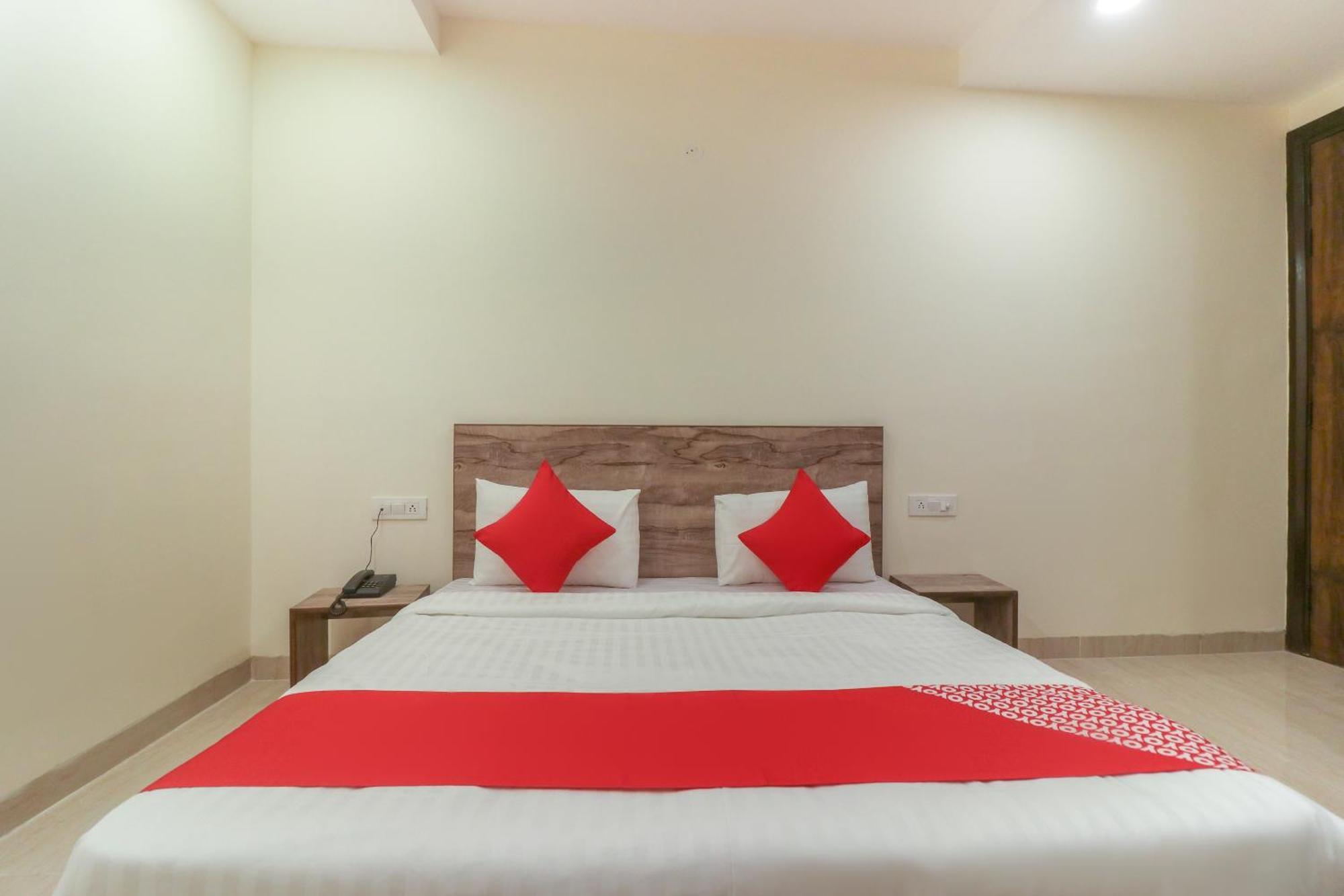Super Hotel O Comfort Residency Near Artemis Hospital Gurgaon Ngoại thất bức ảnh